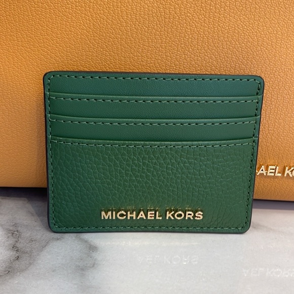 MICHAEL KORS
Large Pebbled Leather Card Holder Case
Fern Green 
NWT - Picture 5 of 16